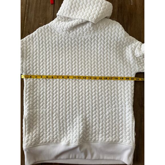GapFit XS White Quilted Funnel Neck Pullover Sweatshirt Textured Cozy - Picture 2 of 7